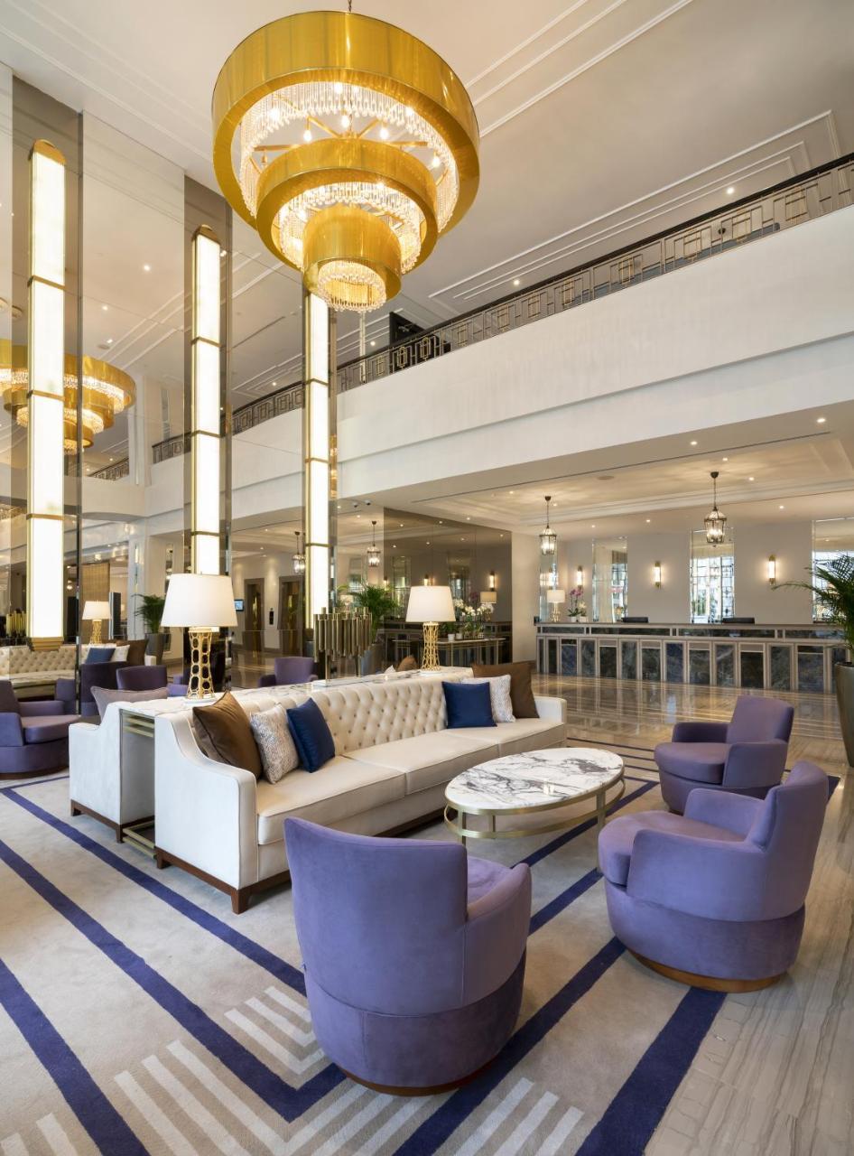Hotel Barceló Estambul Exterior foto Lobby